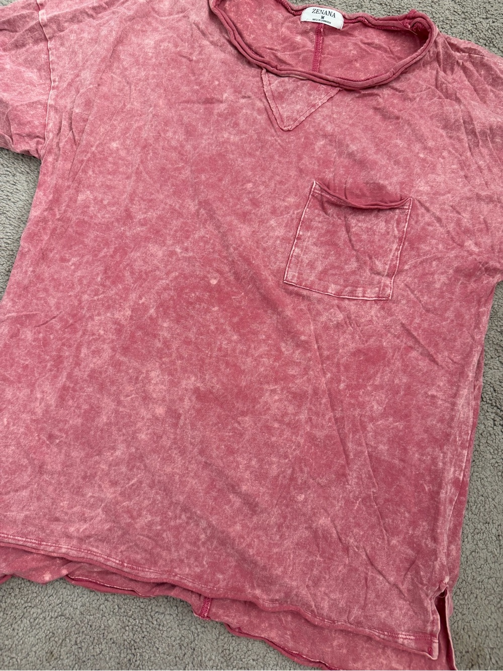 Zenana Outfitters Women's Washed Pink Short Sleeve Pocket Tee